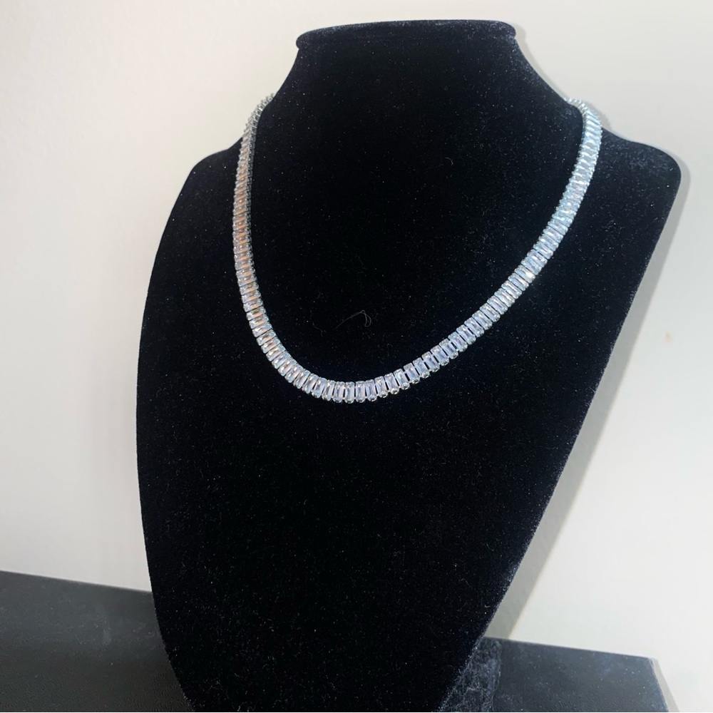 Stylish Silver Necklace for Everyday Wear